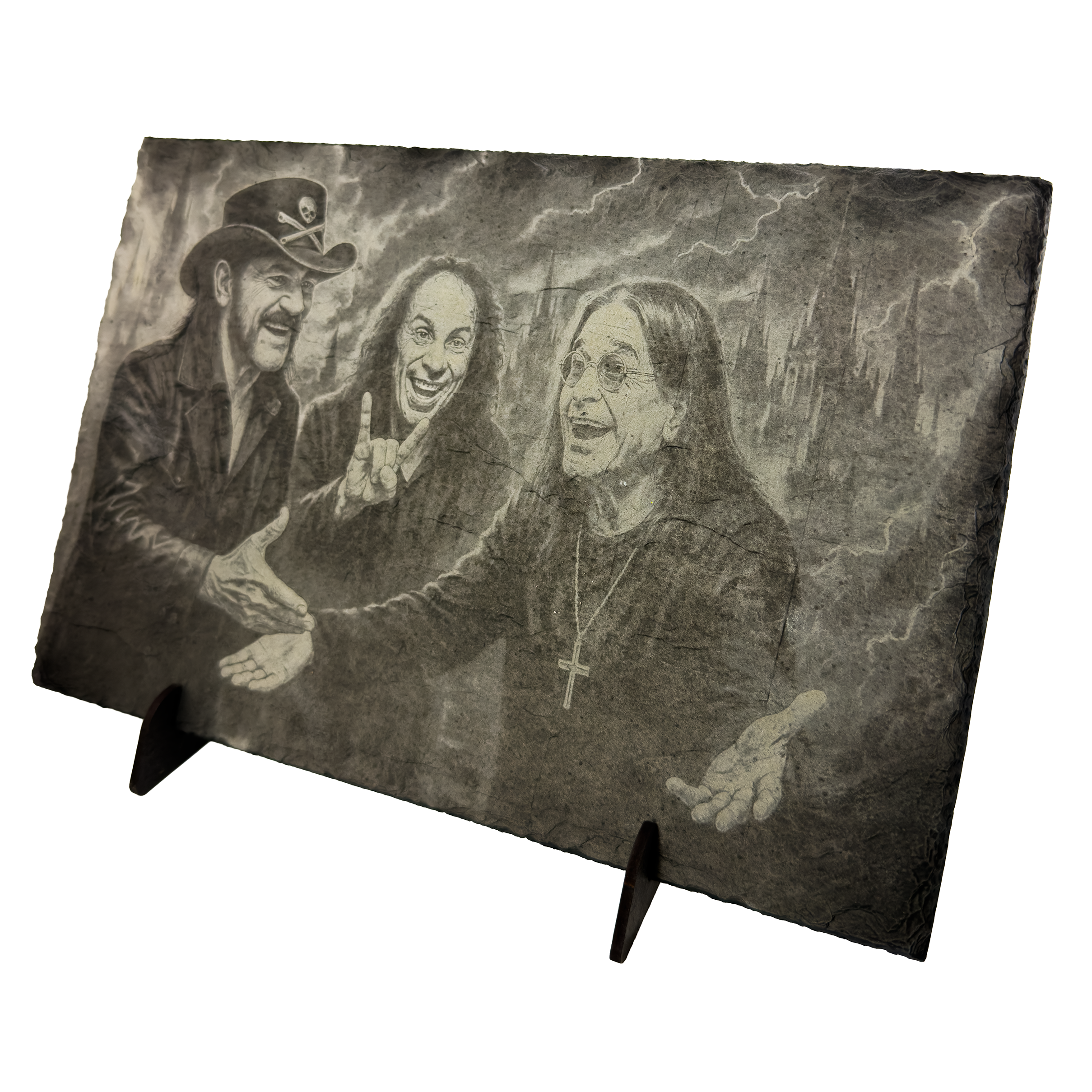 Schieferplatte „Lemmy, Ronnie & Ozzy“ – gelaserte Rock-Deko mit Aufsteller – Bild 8