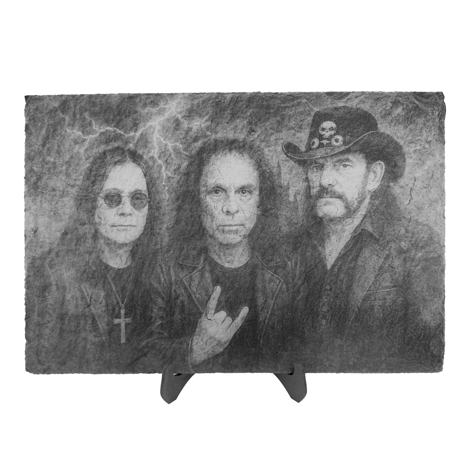 Schieferplatte „Lemmy, Ronnie & Ozzy“ – gelaserte Rock-Deko mit Aufsteller – Bild 5